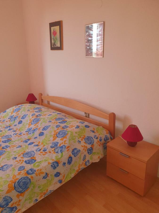 Apartments Slavica Rab Town Exterior photo